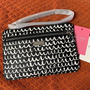 Kate Spade Shore Street Pop Scallop Tinie, Black Wristlet